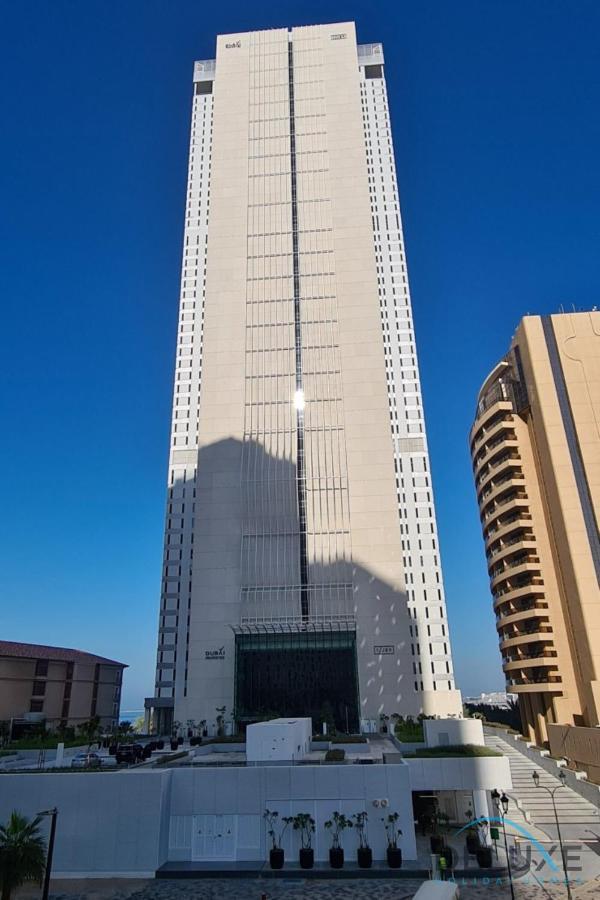 Picturesque 3br With Assistant At The One Jbr By Deluxe Homes Apartment *