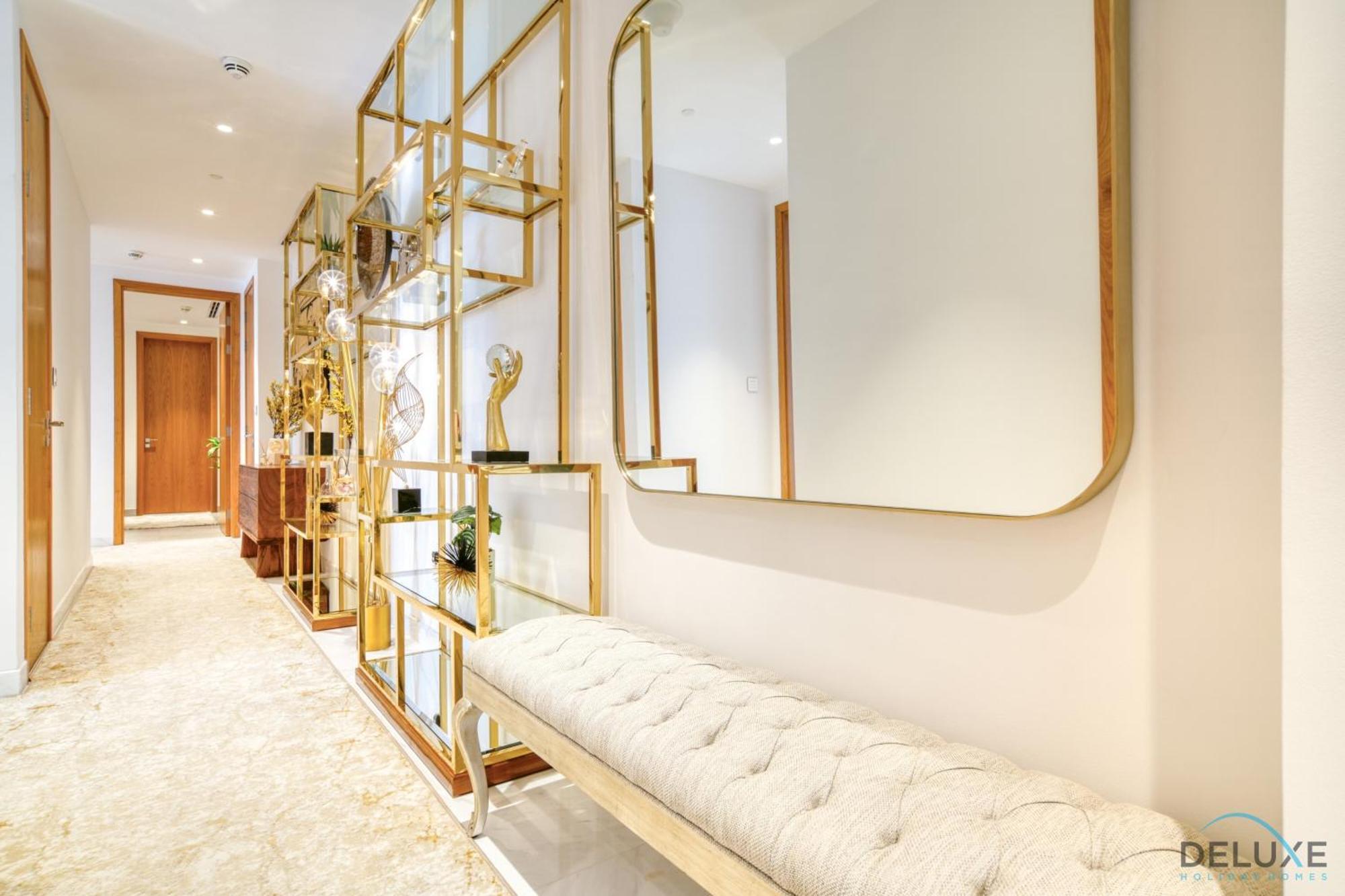 Picturesque 3br With Assistant At The One Jbr By Deluxe Homes Apartment *