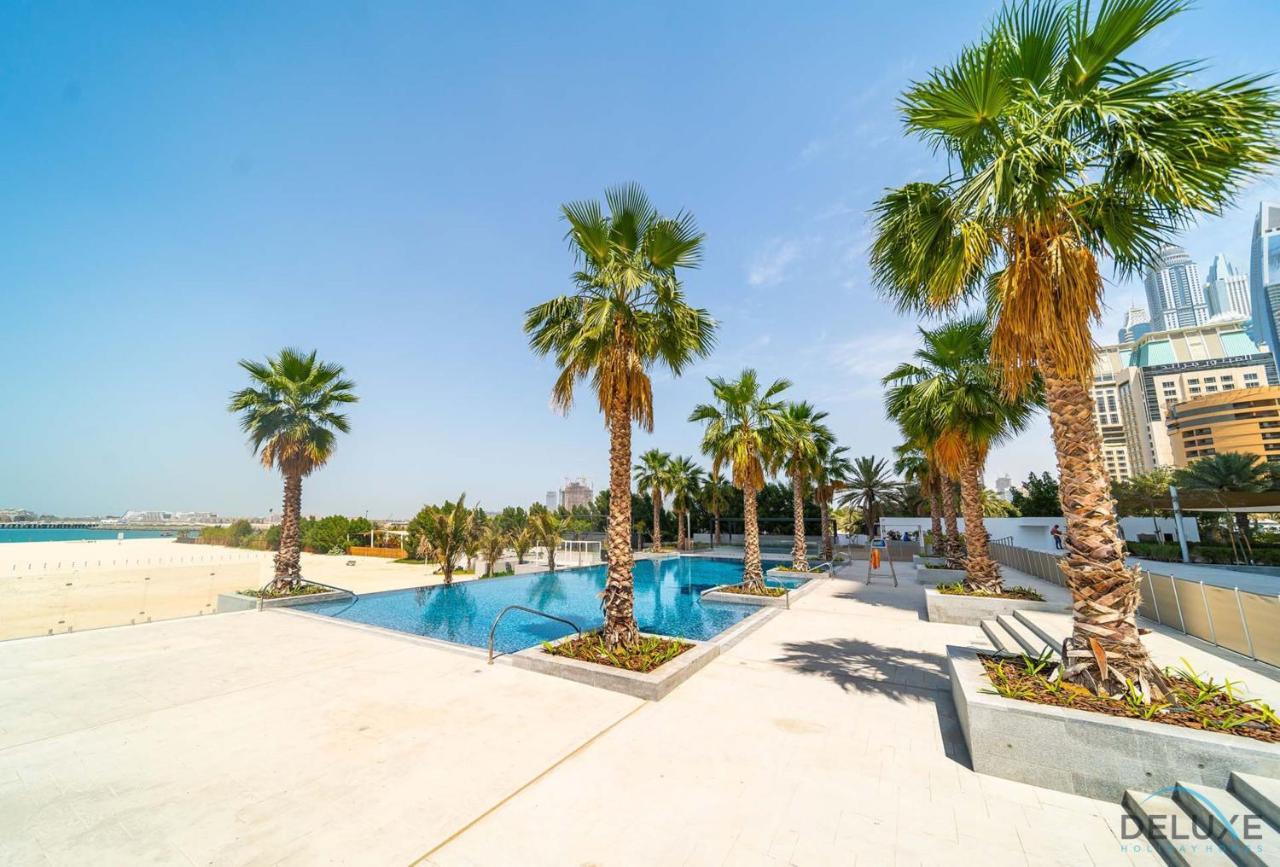 Picturesque 3br With Assistant At The One Jbr By Deluxe Homes Dubai