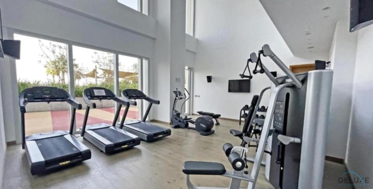 Apartment Picturesque 3br With Assistant At The One Jbr By Deluxe Homes